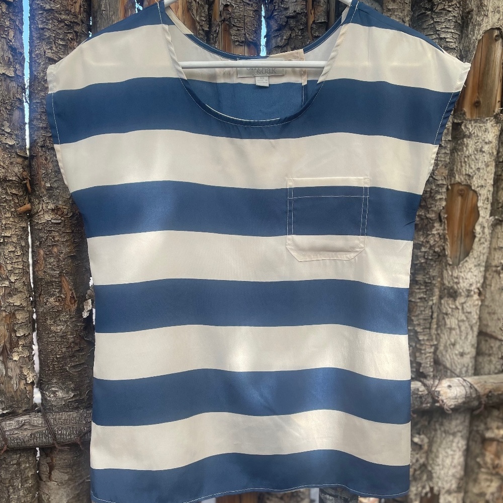 Cream and navy button-back sleeveless top